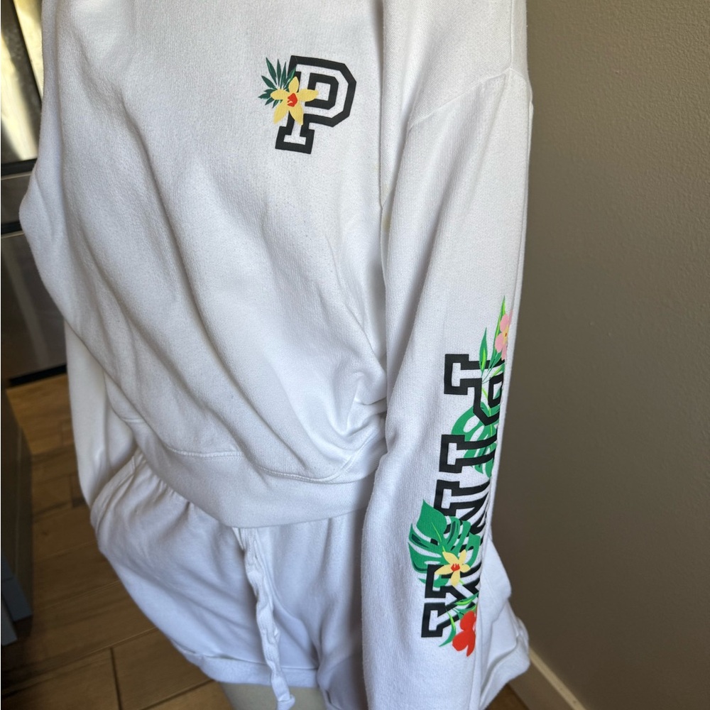 PINK Victoria's Secret White Sweatshirt